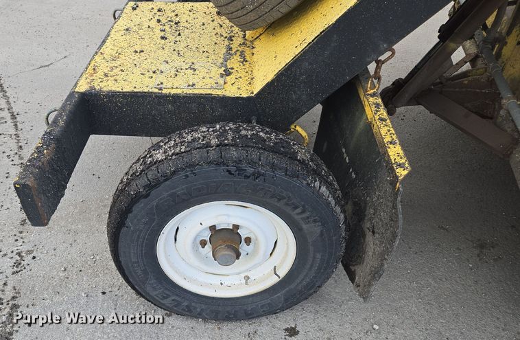 image for item EQ3699 2008 Superior Broom  DT80-CT broom