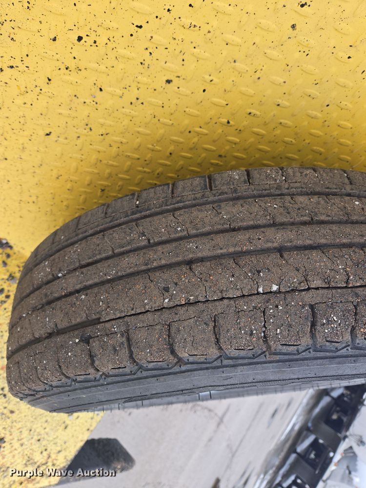 image for item EQ3699 2008 Superior Broom  DT80-CT broom