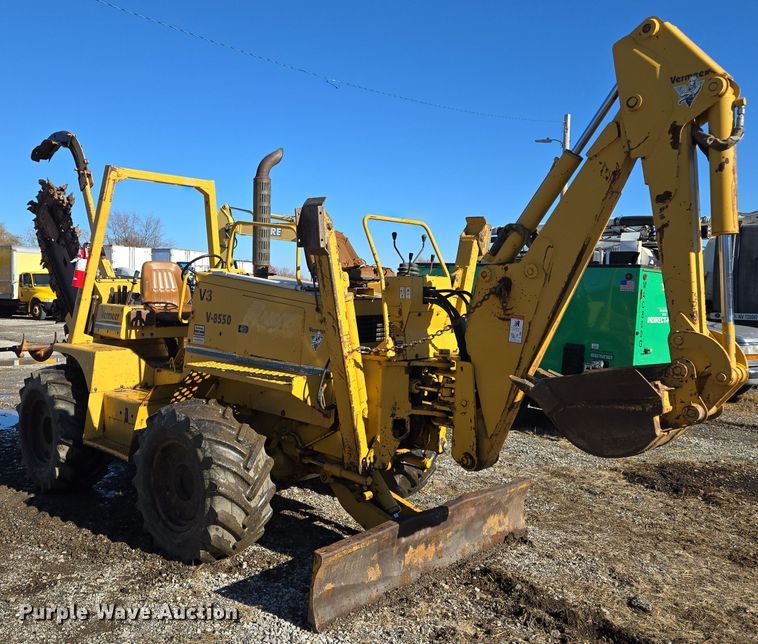 image for item EQ3729 1998 Vermeer  V-8550 trencher