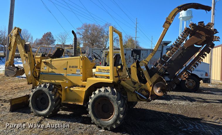 image for item EQ3729 1998 Vermeer  V-8550 trencher