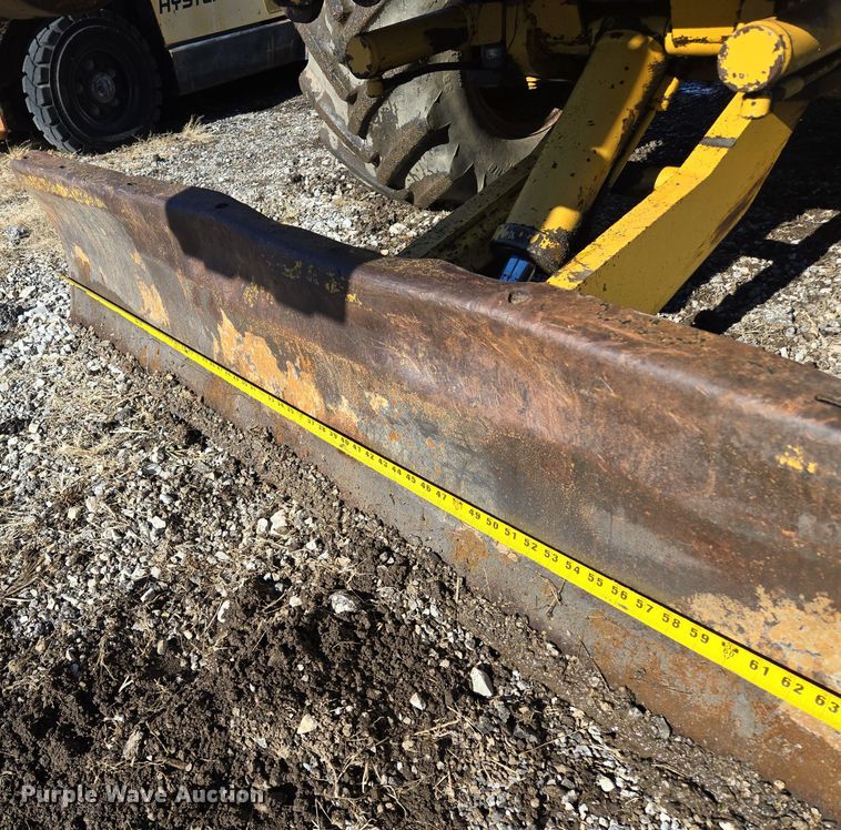 image for item EQ3729 1998 Vermeer  V-8550 trencher