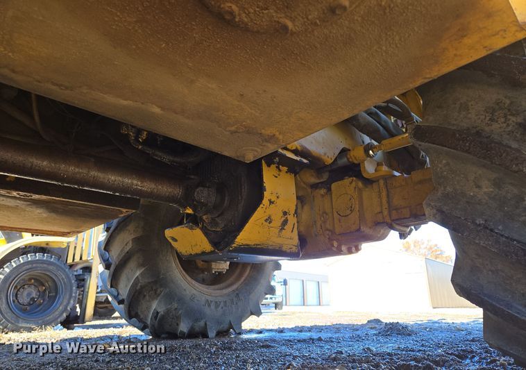 image for item EQ3729 1998 Vermeer  V-8550 trencher