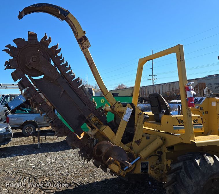 image for item EQ3729 1998 Vermeer  V-8550 trencher