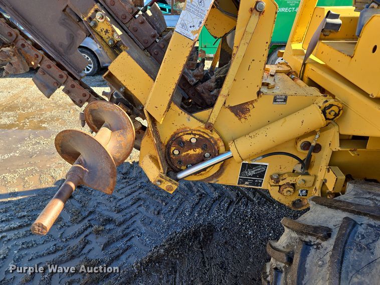 image for item EQ3729 1998 Vermeer  V-8550 trencher