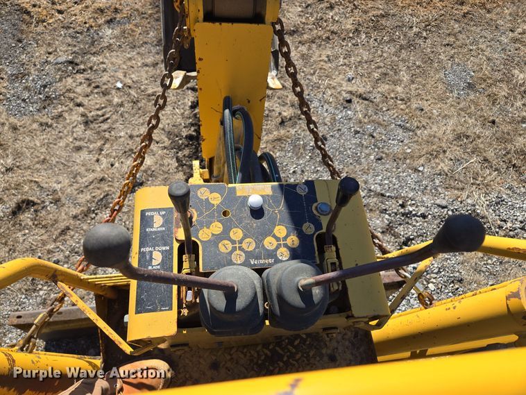 image for item EQ3729 1998 Vermeer  V-8550 trencher