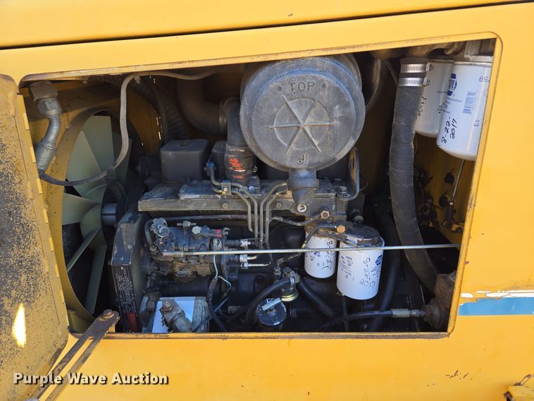 image for item EQ3729 1998 Vermeer  V-8550 trencher