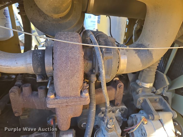 image for item EQ3729 1998 Vermeer  V-8550 trencher