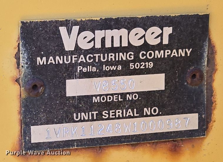 image for item EQ3729 1998 Vermeer  V-8550 trencher