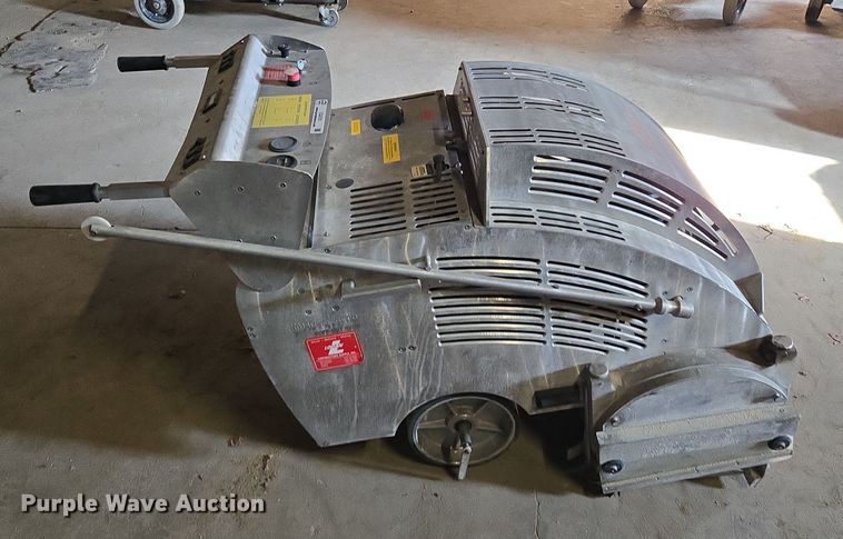 image for item EQ3731 Husqvarna  X4200 SAW-EPA concrete saw 