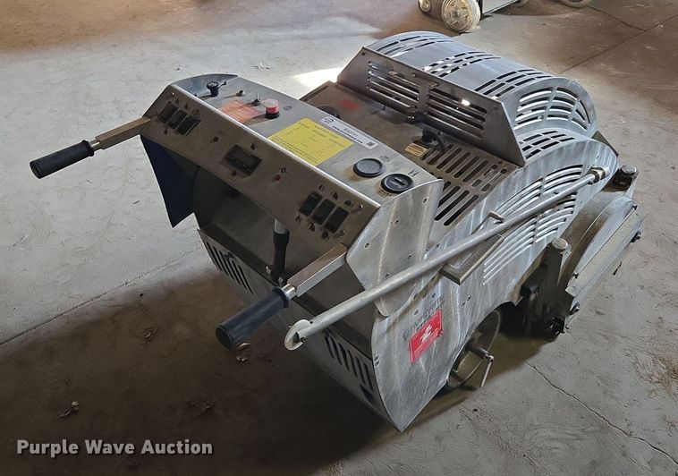 image for item EQ3731 Husqvarna  X4200 SAW-EPA concrete saw 