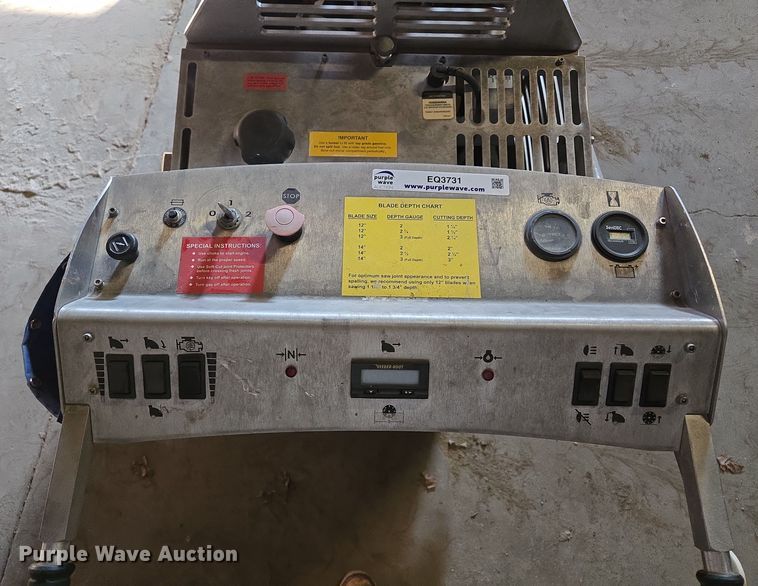 image for item EQ3731 Husqvarna  X4200 SAW-EPA concrete saw 