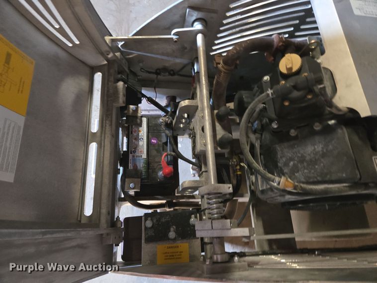 image for item EQ3731 Husqvarna  X4200 SAW-EPA concrete saw 