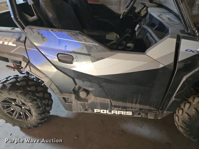 image for item EQ3733 2020 Polaris  General Deluxe 1000 EPS utility vehicle