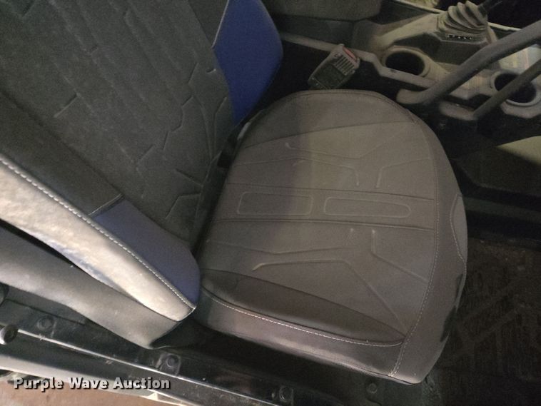 image for item EQ3733 2020 Polaris  General Deluxe 1000 EPS utility vehicle