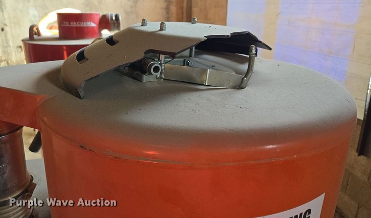 image for item EQ3736 Husqvarna  T 8600 dust collector 