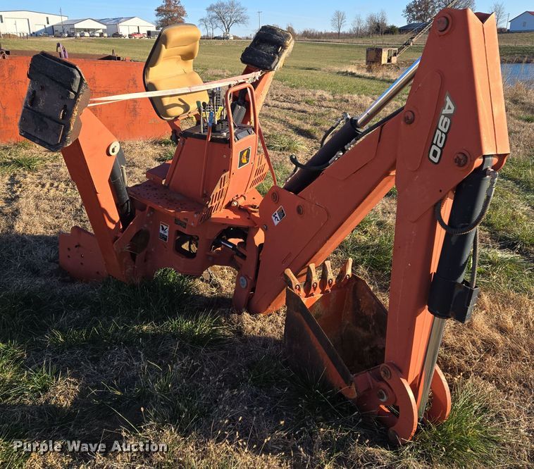 image for item EQ3748 2010 Ditch Witch  A920 backhoe