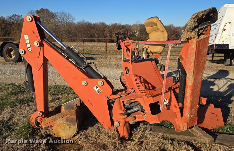 image for item EQ3748 2010 Ditch Witch  A920 backhoe