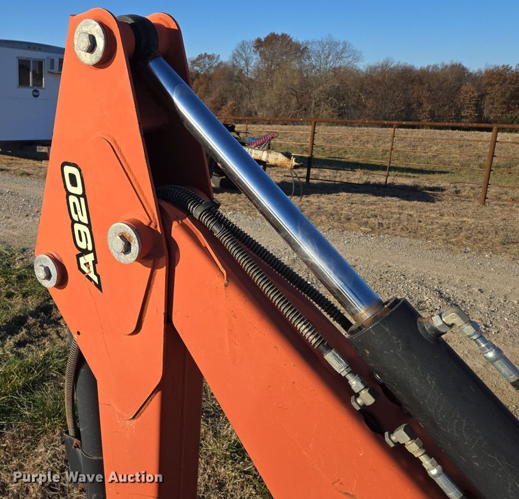 image for item EQ3748 2010 Ditch Witch  A920 backhoe