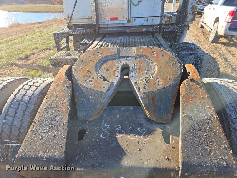 image for item EQ3750 2007 Kalmar  yard truck