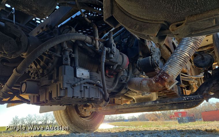 image for item EQ3750 2007 Kalmar  yard truck