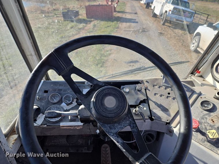 image for item EQ3750 2007 Kalmar  yard truck