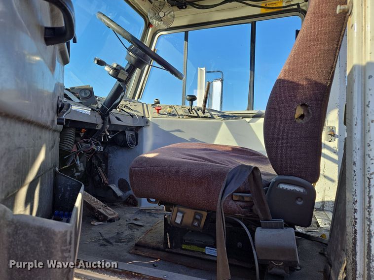 image for item EQ3750 2007 Kalmar  yard truck