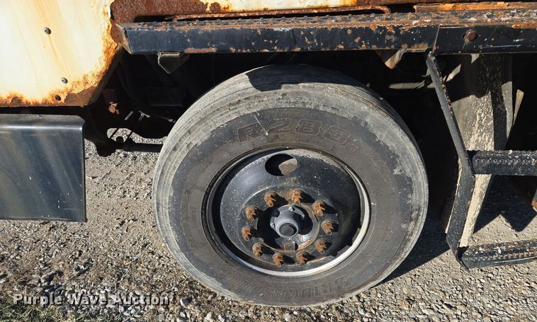 image for item EQ3750 2007 Kalmar  yard truck