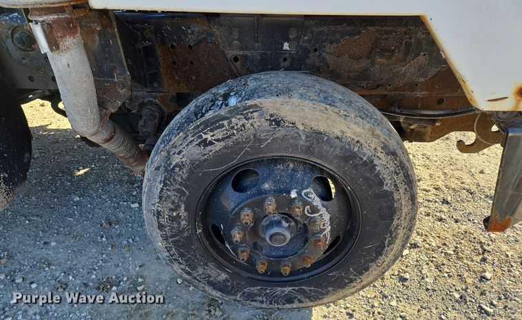 image for item EQ3750 2007 Kalmar  yard truck