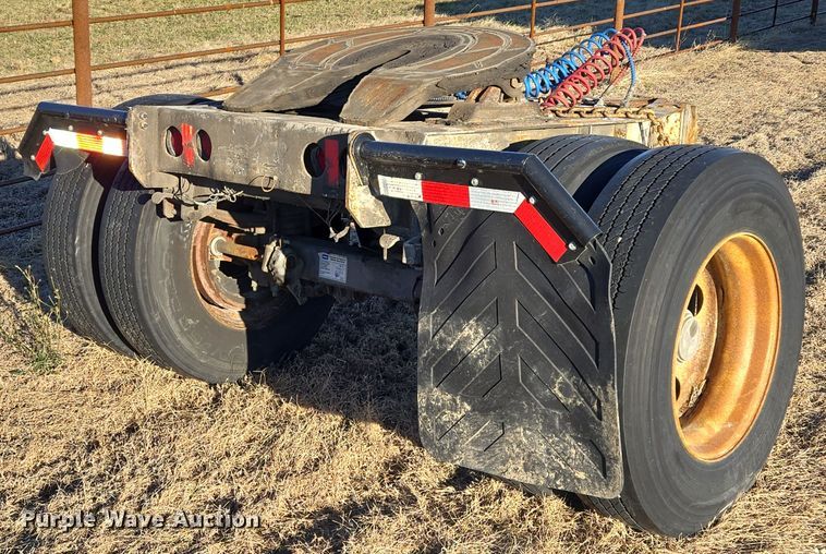 image for item EQ3752 2016 Fruehauf EL FI trailer dolly 