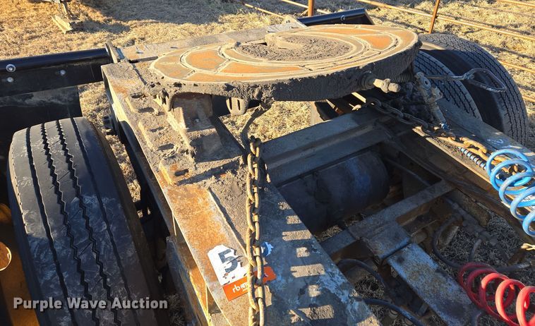 image for item EQ3752 2016 Fruehauf EL FI trailer dolly 