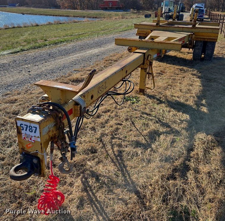 image for item EQ3753 2012 Lucon  pole trailer