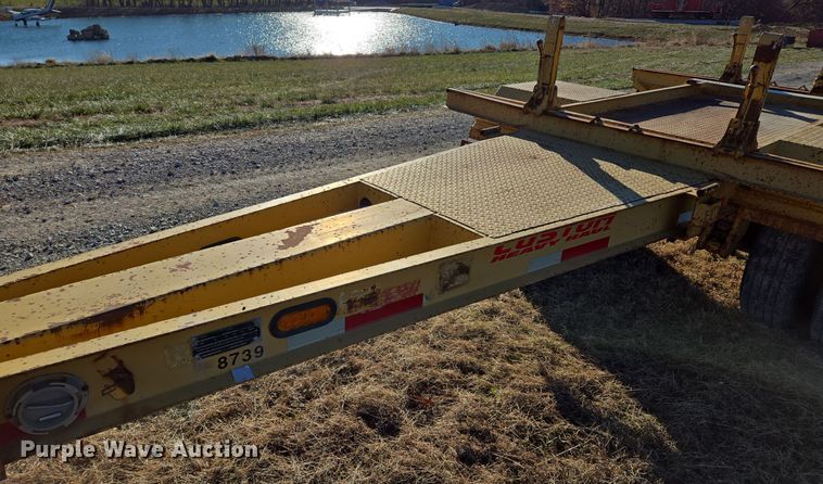 image for item EQ3753 2012 Lucon  pole trailer