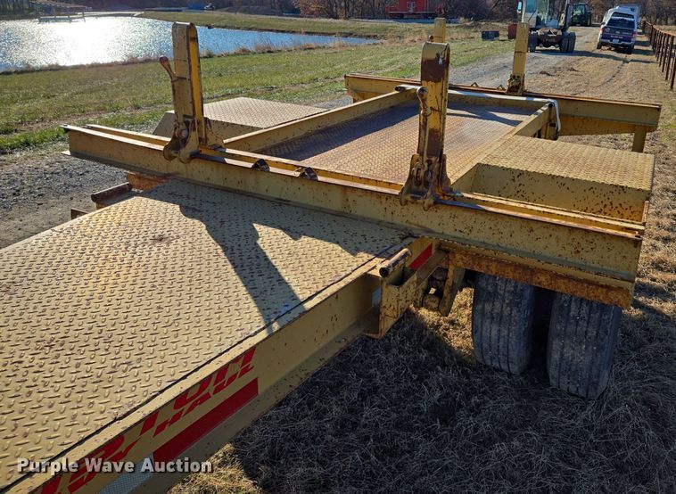 image for item EQ3753 2012 Lucon  pole trailer