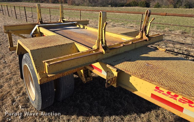 image for item EQ3753 2012 Lucon  pole trailer
