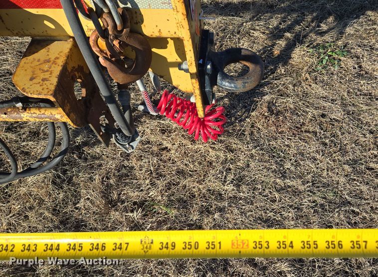 image for item EQ3753 2012 Lucon  pole trailer