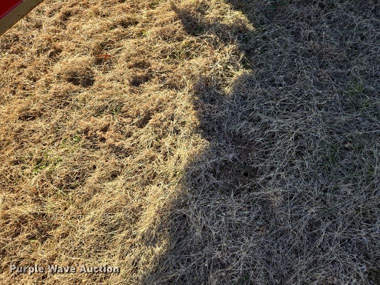 image for item EQ3753 2012 Lucon  pole trailer