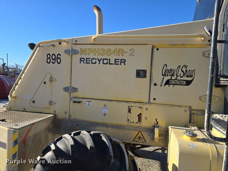 image for item EQ3756 2008 Bomag MPH364R-2 recycler