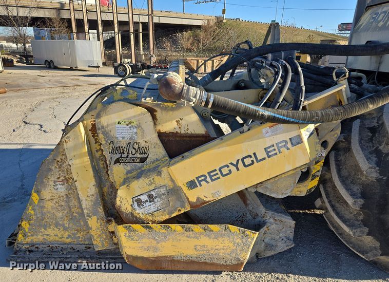 image for item EQ3756 2008 Bomag MPH364R-2 recycler