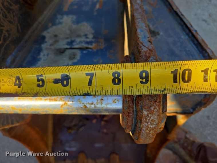 image for item EQ3757 (2) Bobcat mini excavator buckets