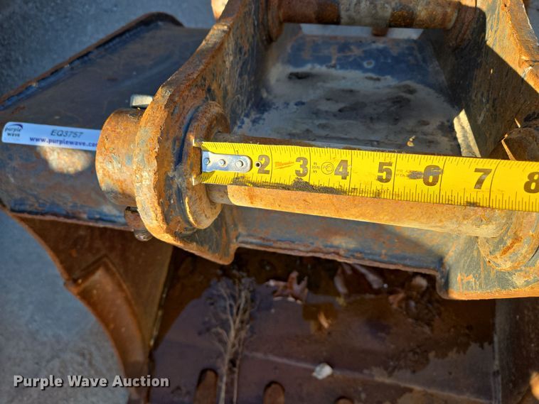 image for item EQ3757 (2) Bobcat mini excavator buckets