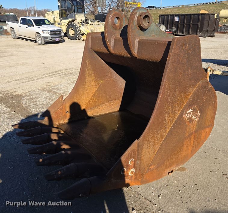image for item EQ3758 Hensley  excavator bucket