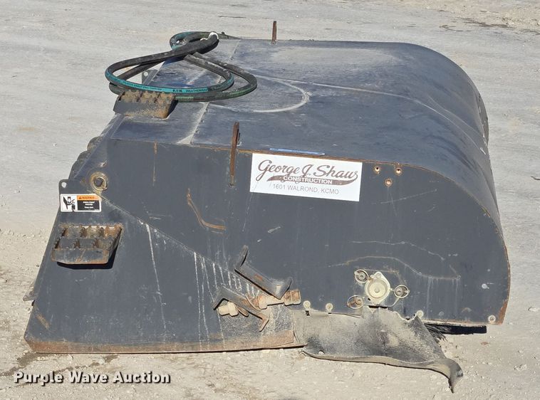 image for item EQ3759 CNH 72