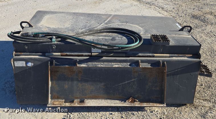 image for item EQ3759 CNH 72