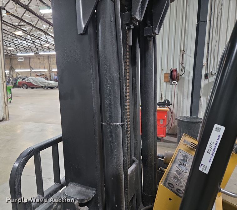 image for item EQ3775 Yale GC140SBNSBV096 forklift