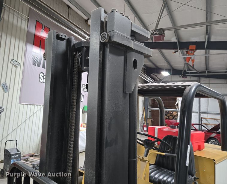 image for item EQ3775 Yale GC140SBNSBV096 forklift