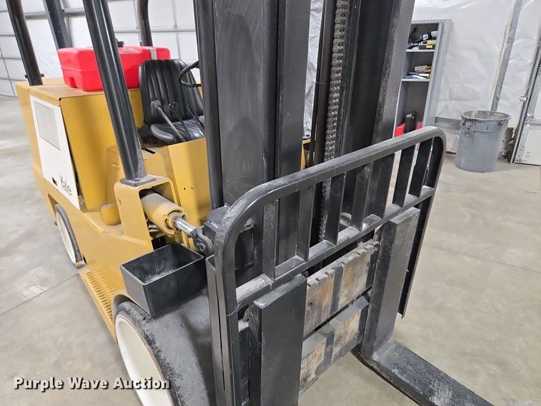 image for item EQ3775 Yale GC140SBNSBV096 forklift
