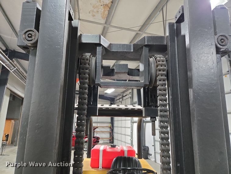 image for item EQ3775 Yale GC140SBNSBV096 forklift