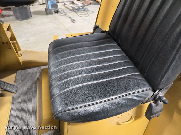 image for item EQ3775 Yale GC140SBNSBV096 forklift