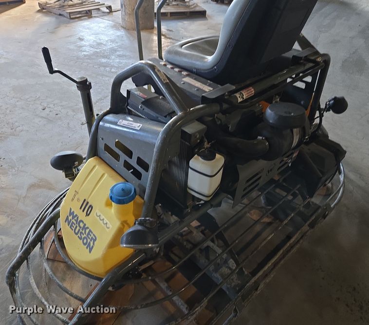 image for item EQ3803 Wacker Neuson CRT48 power trowel