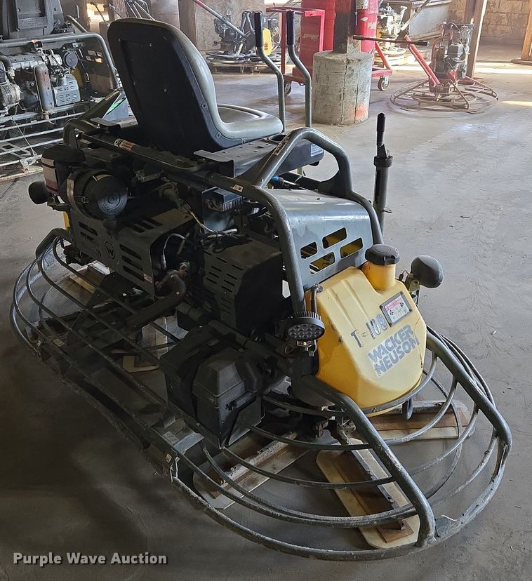 image for item EQ3804 2016 Walker Neuson CRT48-57K power trowel